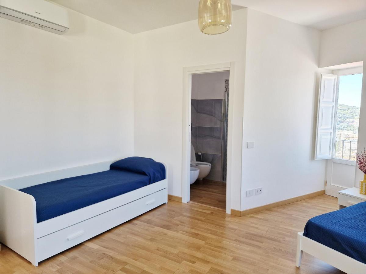Appartement Savarese Luxury Palace à Vico Equense Extérieur photo